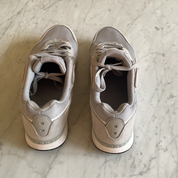 Nike Venture Runner - Men’s Size 10 - Picture 6 of 6